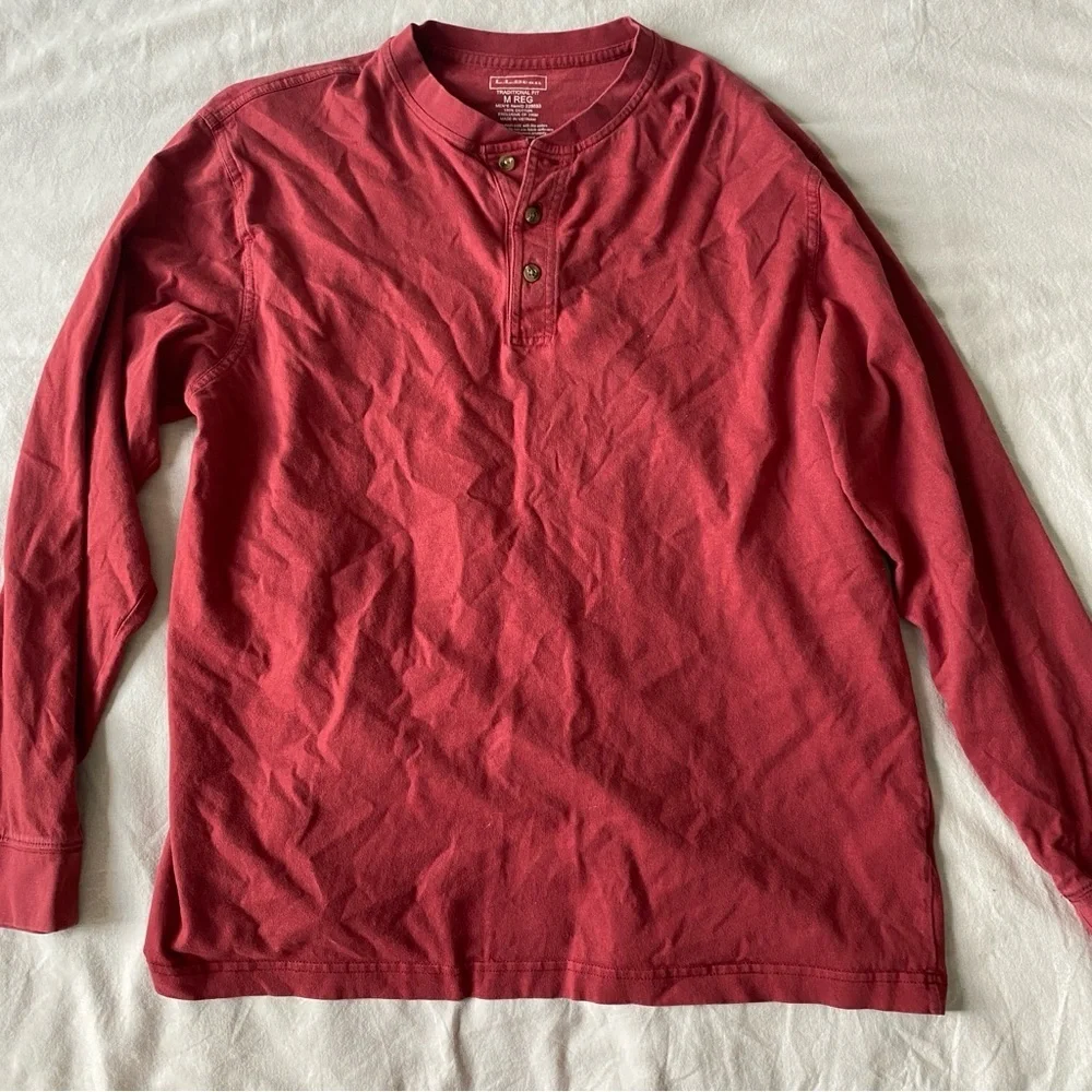 L.L. Bean Long Sleeve Top‎